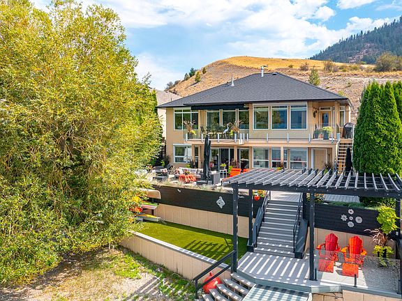 2nd image of 8615 Okanagan Landing Rd