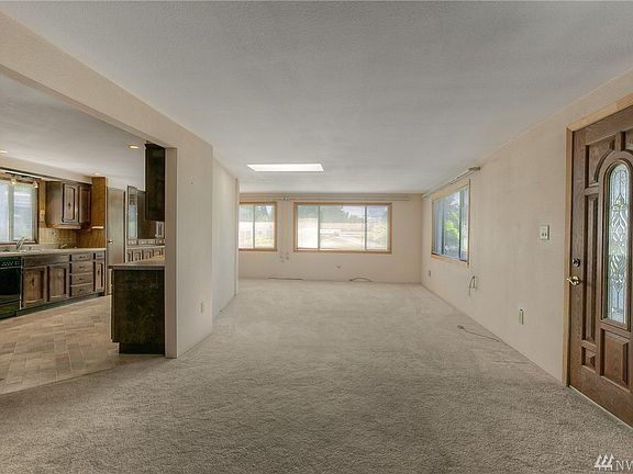 5th image of 3430 S Bow Lake Dr