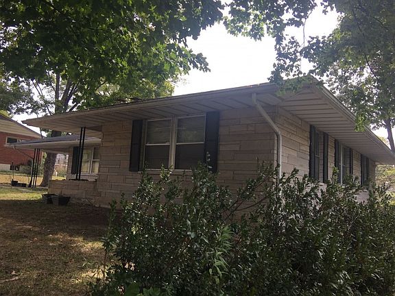 3rd image of 2315 W Cape Rock Dr