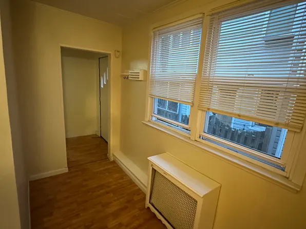 14 Palisade Terrace image 9 of 16