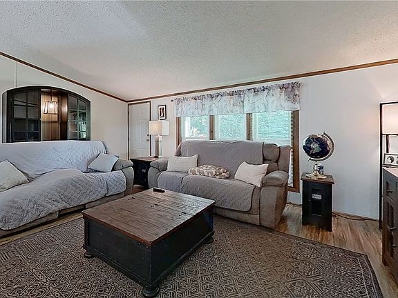 5th image of 17015 McIntosh Rd