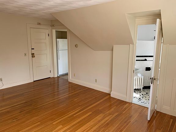 2nd image of 153 Norwood Ave #3