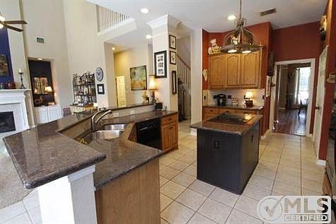 4th image of 5701 Sandalwood Dr