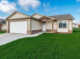 1209 E Park Glen Ct, Clearwater, KS 67026