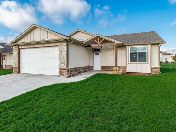 1209 E Park Glen Ct, Clearwater, KS 67026