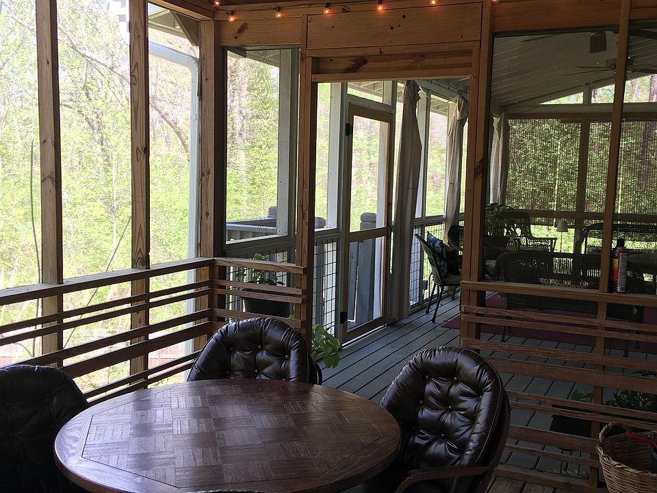 Screened Back Porch