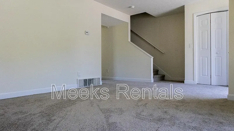 Ariel Pointe Townhomes — Photo 3