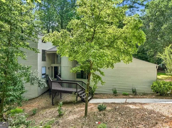 8810 N Mount Dr, Johns Creek, GA 30022