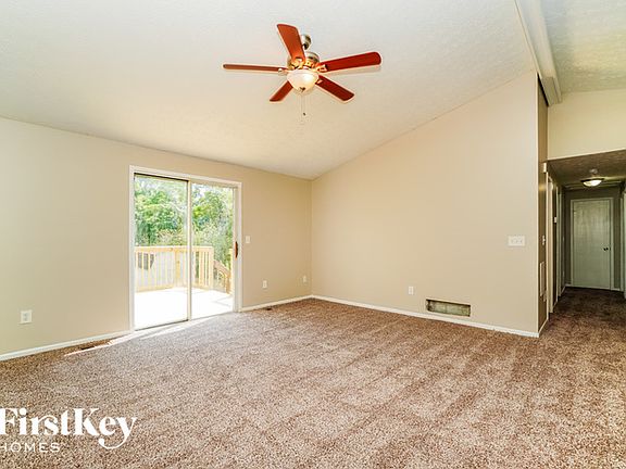 3rd image of 4925 River Trail Ct
