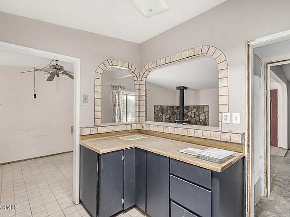 5th image of 1025 W 1ST Avenue