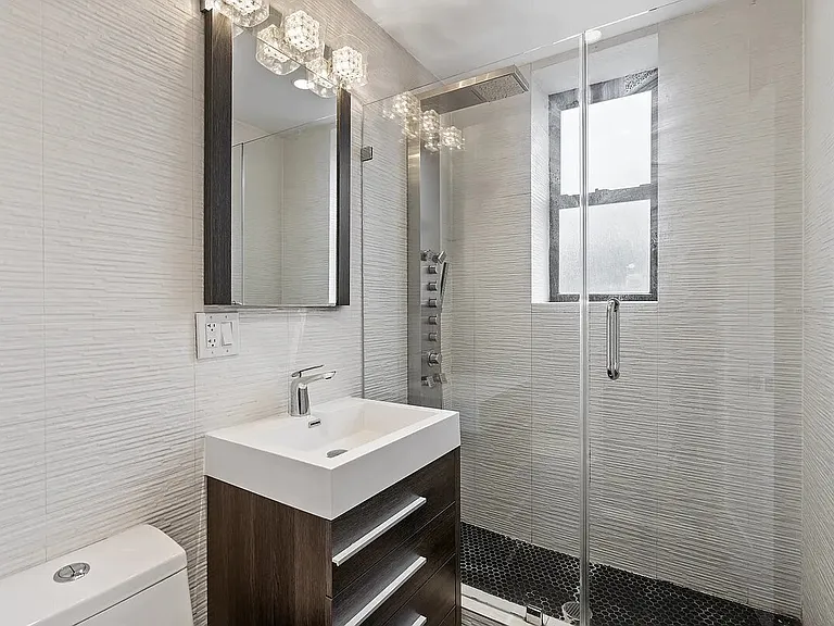 152 Thompson St #5C — Photo 8