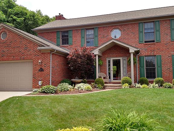 3rd image of 1585 Aberdeen Ct