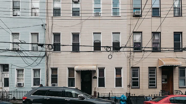 Rented by Nooklyn NYC LLC | media 19