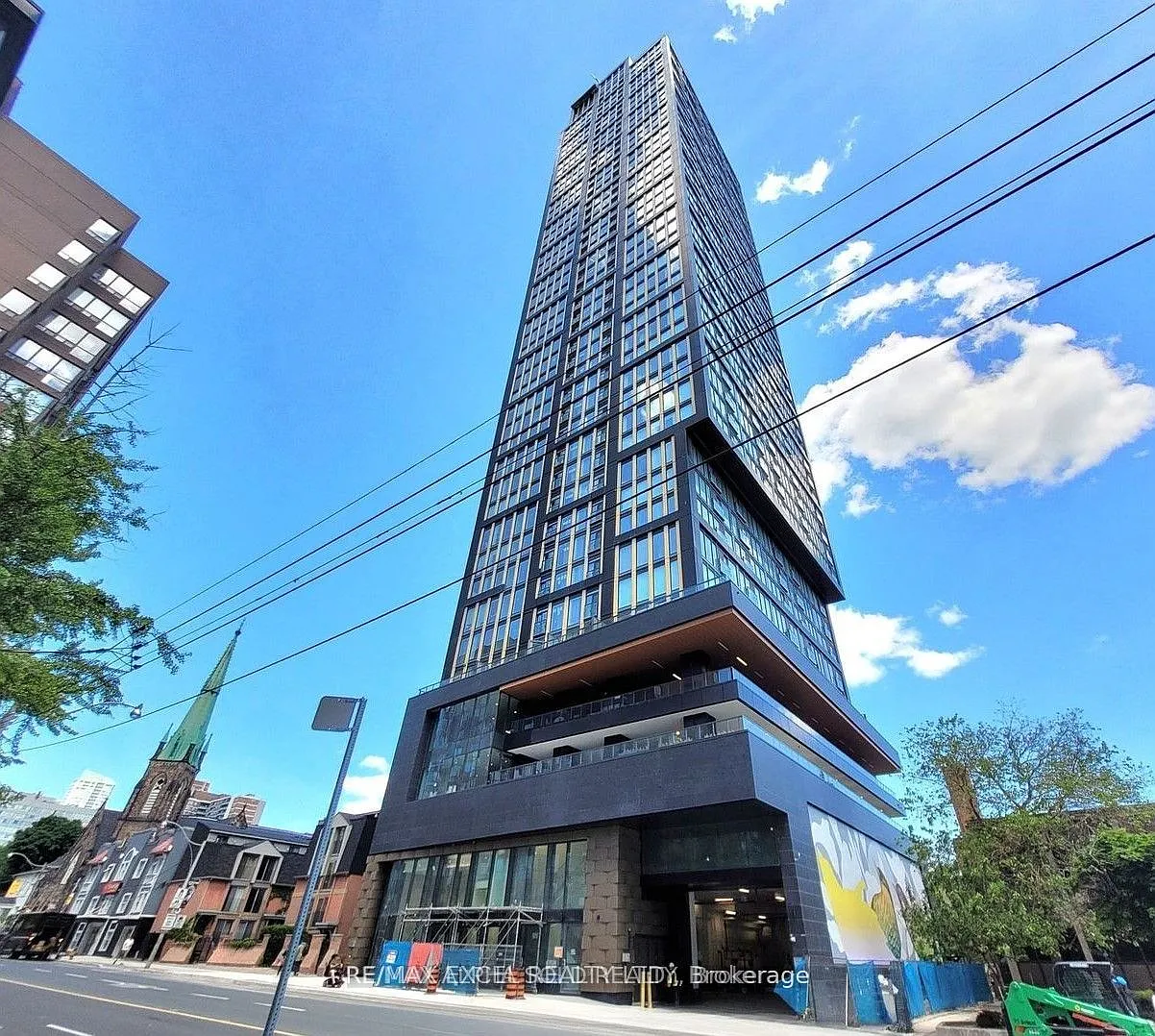 2 bed, $3,100 — Photo 1