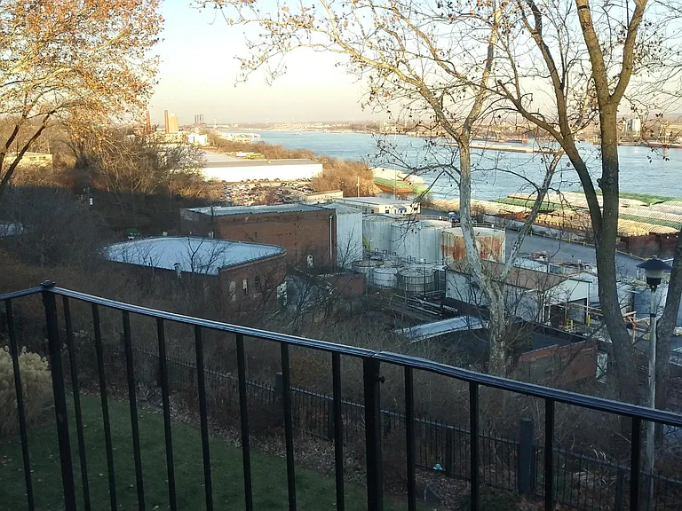 4564 Ohio St — Photo 13