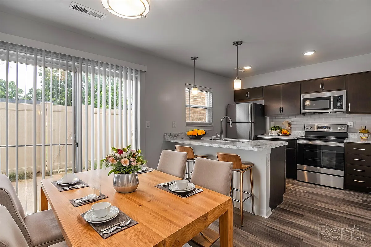 Building Photo - North Park Townhomes