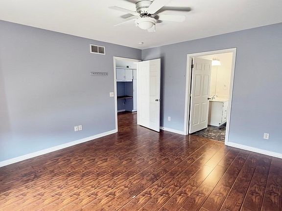 5th image of 2140 Delaware Ln