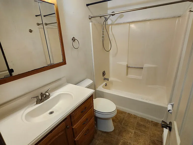 1722 Bluff Pl #4 — Photo 3