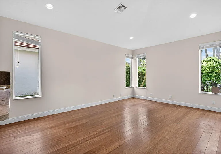 10027 Umberland Pl — Photo 33