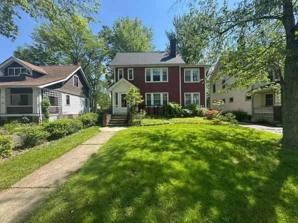 3228 E Fairfax Rd, Cleveland, OH 44118
