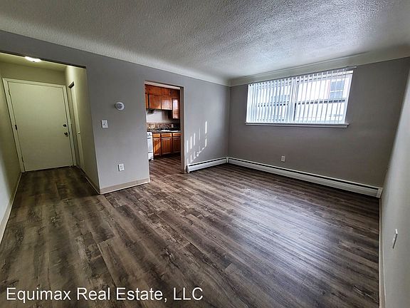 4th image of 1707 Thomas Ave APT 5