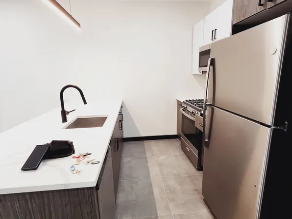 168 Martin Luther King Drive image 1 of 10