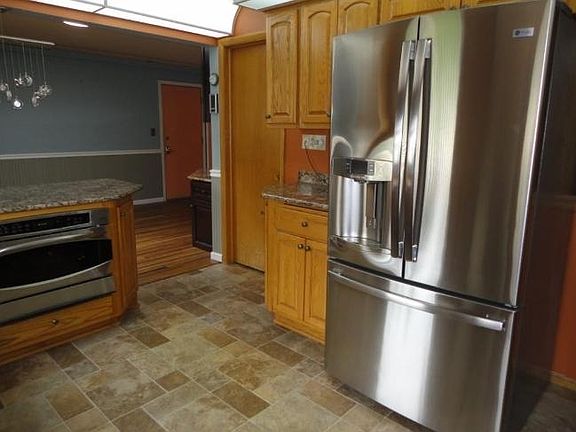 4th image of 5110 S 43rd St