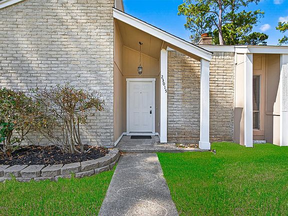 5th image of 23015 Canyon Lake Dr