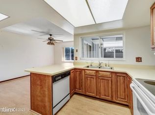 3031R Nova Scotia Ln, Melbourne, FL 32935