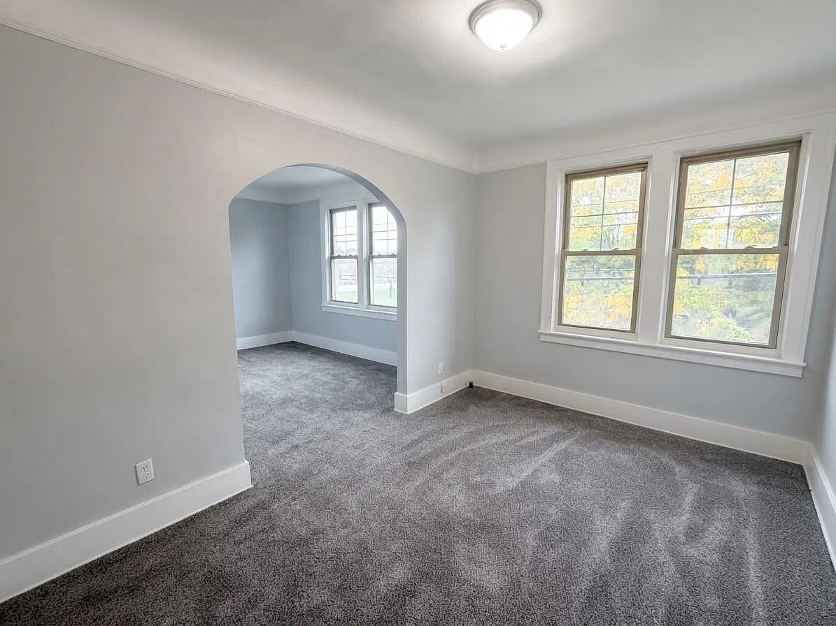 1 bed, 1.0 bath, 800 sqft, $900 — Photo 2