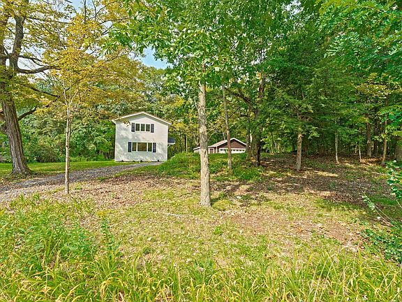 3rd image of 43 Westside Dr