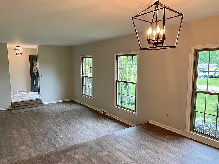 1712 Indian Hill Rd — Photo 5