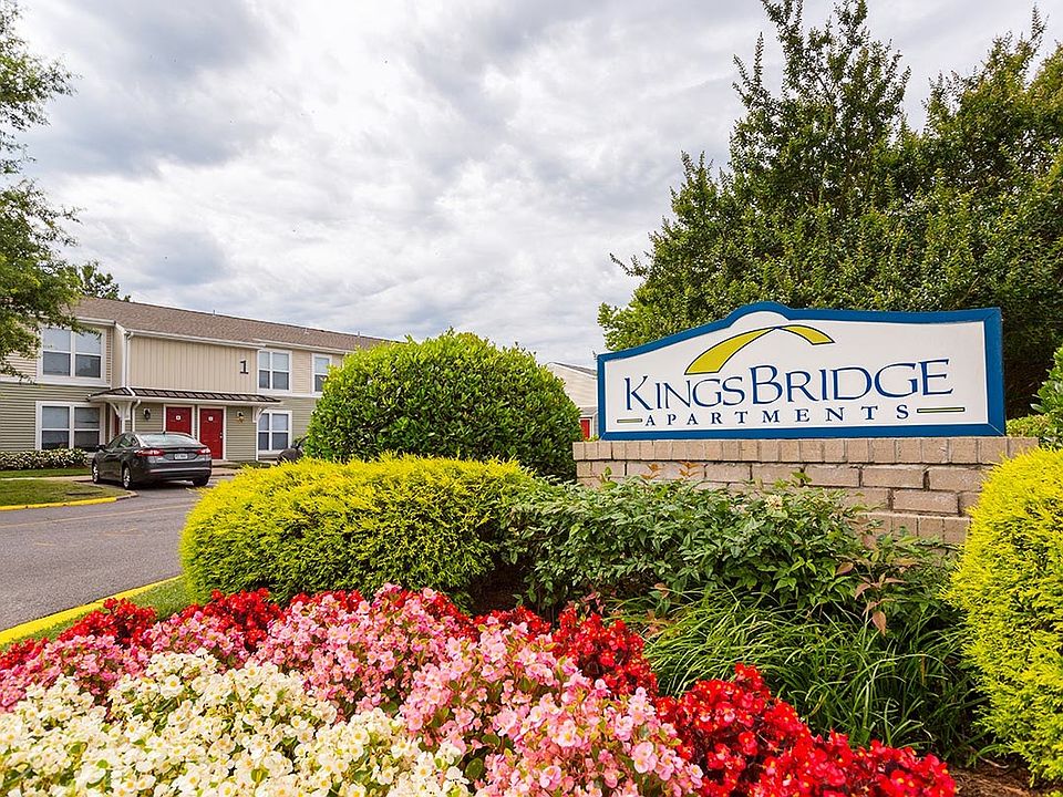 1st image of 32 N Kingsbridge Pl APT B