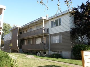 1104 10th Ave APT 2, Longview, WA 98632