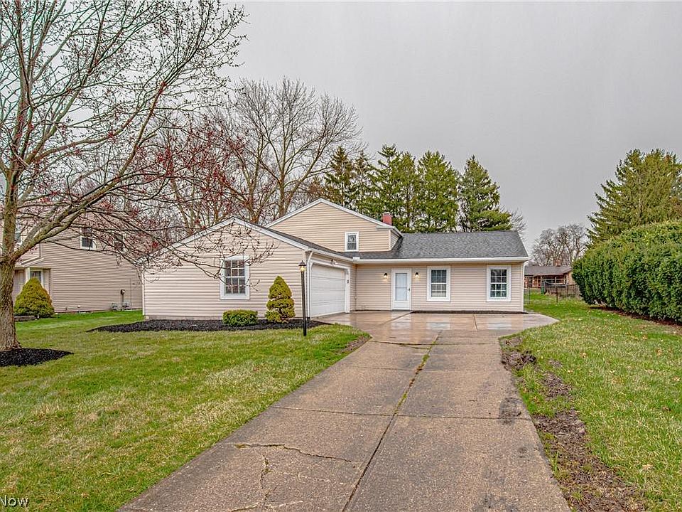 1st image of 15627 Indianhead Ln