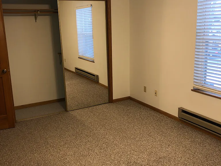 1929 Victory St #15 — Photo 12