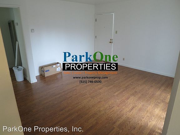 5th image of 190 Village Ct APT 3