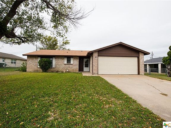 4th image of 2103 Nimitz Dr