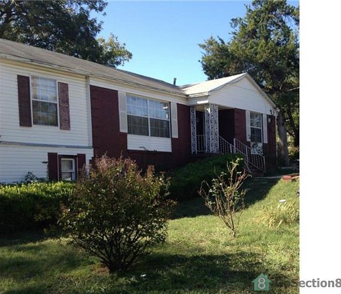 1st image of 1304 Lynn Haven Ave