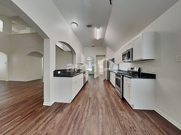 5th image of 12527 Avery Vale Ln