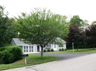 49 Mares Pond Dr, East Falmouth, MA 02536