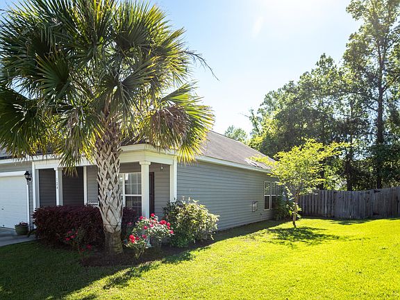 124 Destin Street_02