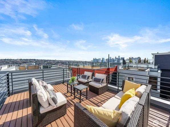 1226 C 5th Avenue N, Seattle, WA 98109