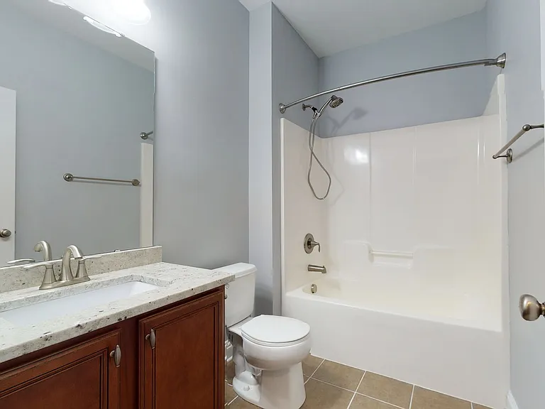 8517 Delamere Ln — Photo 12