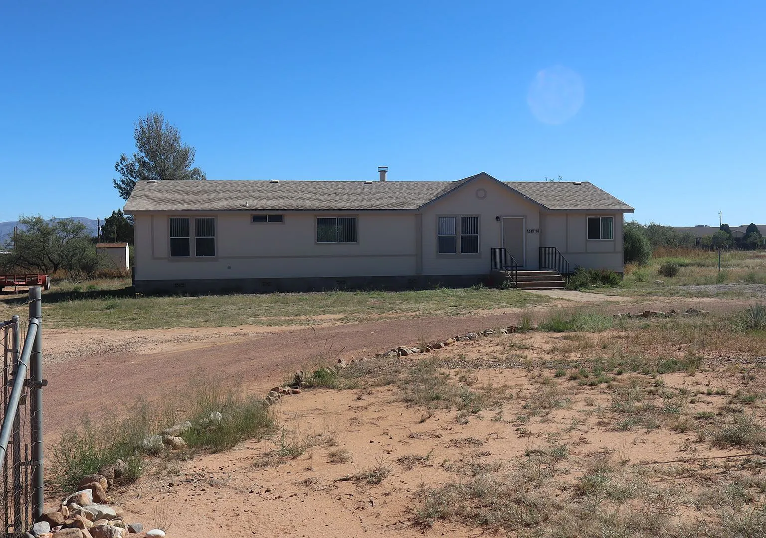 Acreage — Photo 1