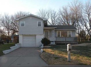 725 Fredrick Dr, El Dorado, KS 67042