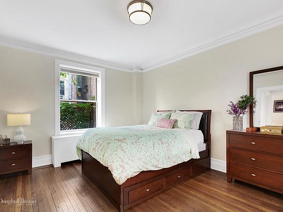 4th image of 317 W 89th St APT 1ER