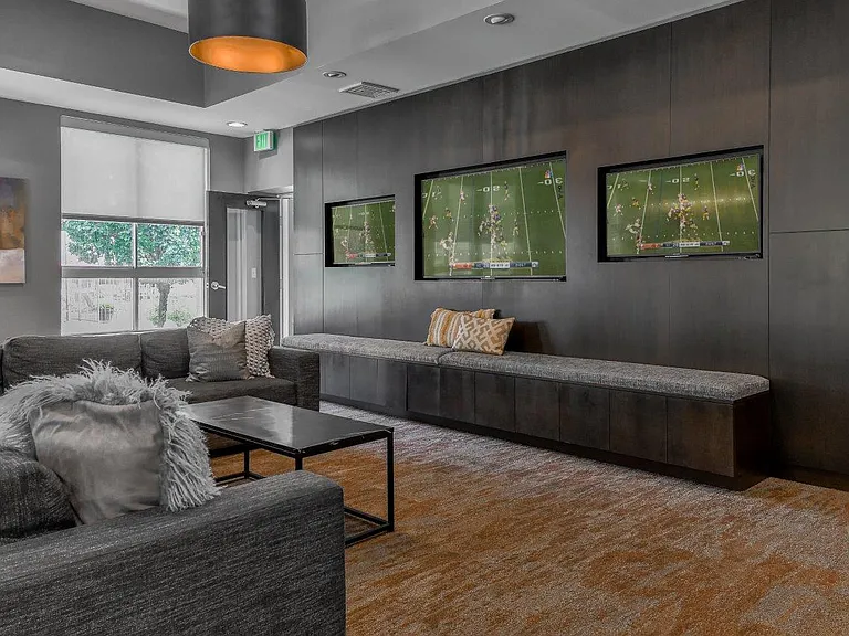 Pointe at Saint Joseph Apartment Homes — Photo 18