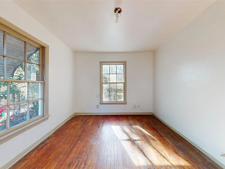 3826 Landa Ln — Photo 24