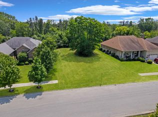 19W047 Deerpath Ln, Darien, IL 60561